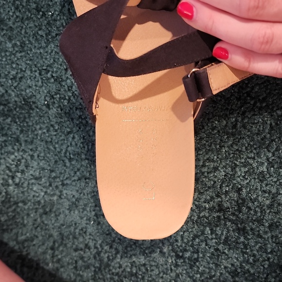 Lauren Conrad Sandals - Picture 3 of 4